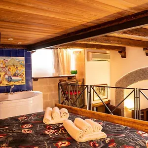  Appartement Piazza Del Gesu By Domusextra Italië